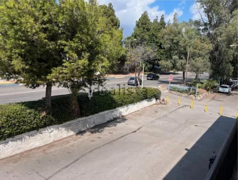 Foto c0282a83-2a88-4a74-896d-6fbe056f3ae2. Alquiler local comercial amplio local planta baja milla de oro en Marbella