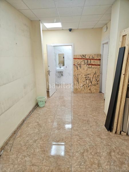 Foto a678251b-e497-4a49-bbab-c469c8589bb9. Alquiler local comercial amplio local gran fachada pleno centro en Marbella