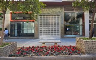 Lloguer Local Comercial a Ricardo Soriano. Rented alquilado