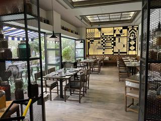 Lloguer Local Comercial  Calle hermanos belón lima. Se traspasa espectacular restaurante en pleno centro