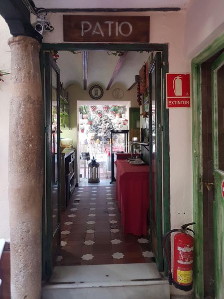 Foto 8912f1d1-ed59-4f1f-b459-d97643f1db24. Lloguer local comercial amb calefacció a Casco Antiguo Marbella
