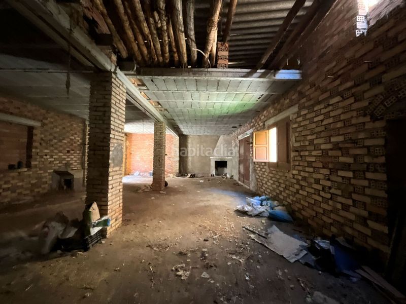 Foto 0bf3c87d-4c1c-497f-b6b7-9e96b2f13924. Aparcament cotxe a Lecrín