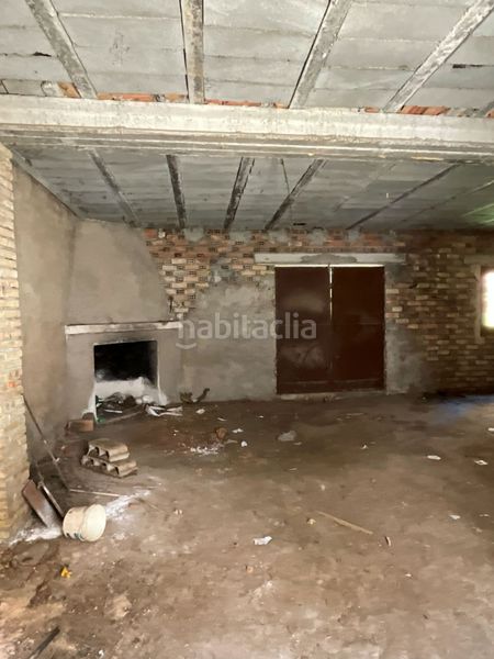 Foto 28635d37-e834-41f2-a26d-4ecc976a6f50. Aparcament cotxe a Lecrín