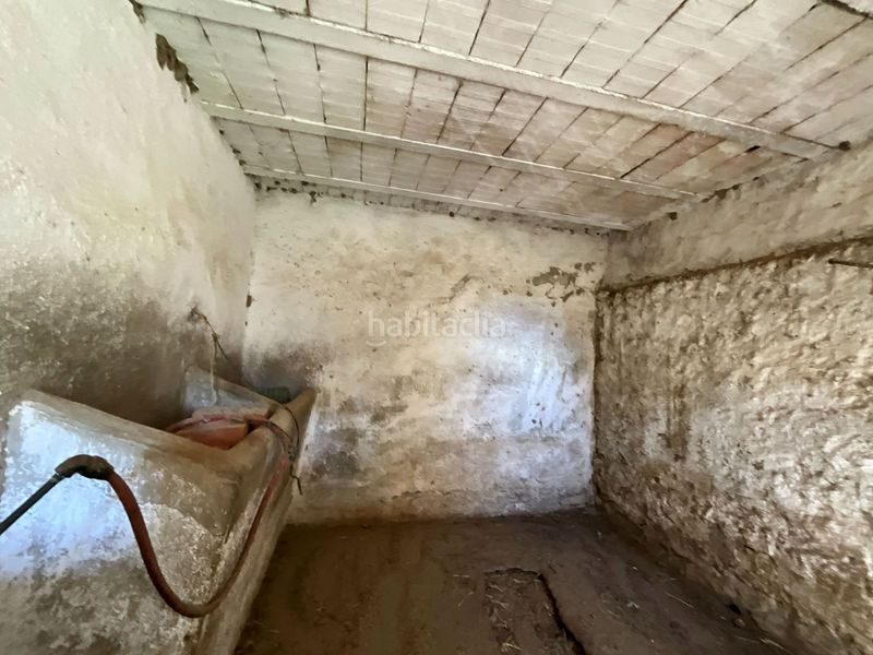 Foto 514c9a08-2938-43fb-be4e-9a032c79f0e8. Aparcament cotxe a Lecrín