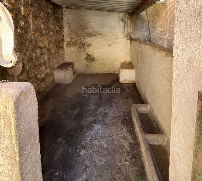 Foto a51d4f6c-c335-42a5-8691-2b25900896d7. Aparcament cotxe a Lecrín