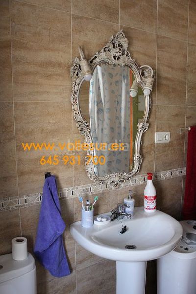 Foto abd41fbe-96a8-4649-bcc6-cb9991dda76e. Casa amb aparcament a Valle (El)