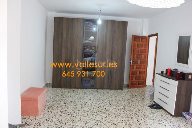 Foto d171ff64-ecde-46d0-9cdb-b88087b2fb07. Casa amb aparcament a Valle (El)