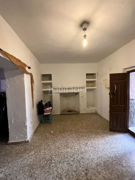 Foto 753838a0-dfa5-49f2-997d-4045a9fd1fc2. Casa a Albuñuelas