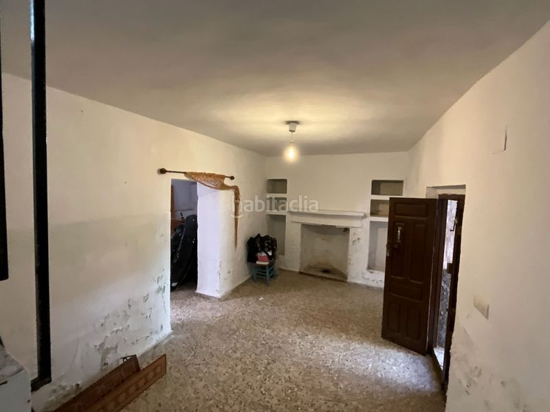 Foto b78bf3e2-9053-4271-ba5e-775ef28344d0. Casa a Albuñuelas