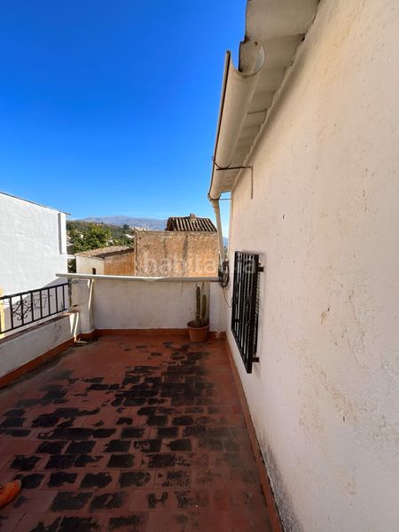 Foto e98fbd28-5124-43fe-8624-a7531ee8cf8c. Casa a Albuñuelas