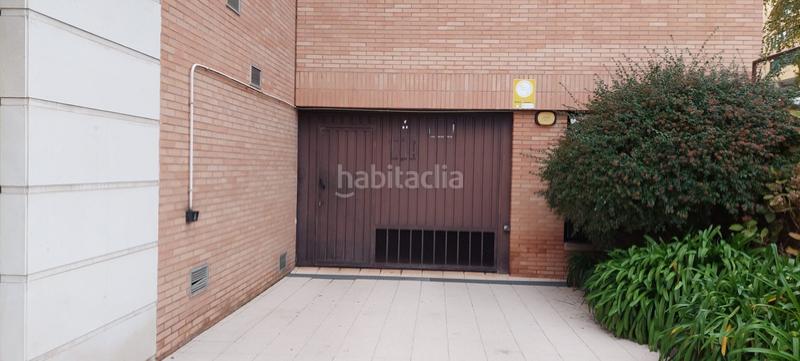 Foto ea841d93-6de4-4a4e-a12f-6b7b5dfb8ae8. Posto auto in calle de albuquerque 10 in Viesques Gijón