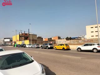 Terrain résidentiel à Zona Avenida del Mar. En venta parcela suelo terciario de 1.431 m2