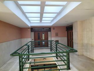 Oficina en Calle calle del gobernador bermdez de castro 87. En venta dos entresuelos juntos  centro de formacion con licenci