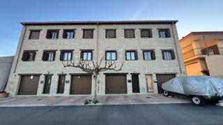 Casa adossada en Avenida alcora 341. Adosado en venta nova