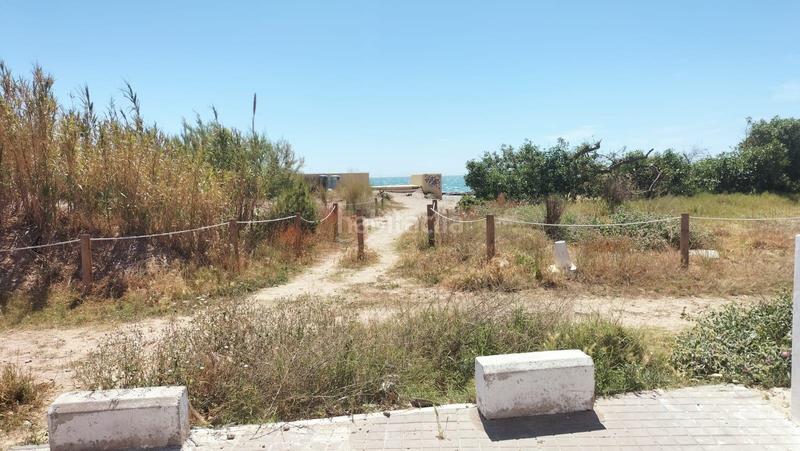 Foto 99426d7f-8bb3-4d8c-b1f0-ea86cf669e1c. Terreno residenziale in Playa Burriana