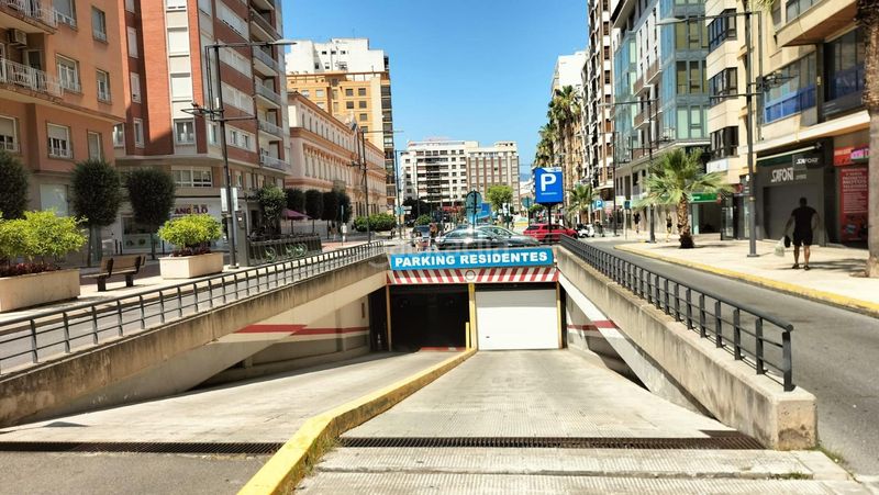 Foto a5c8fbcc-7594-4694-ad26-6e6cc3453f38. Aparcament cotxe a Casco Histórico Castellón de la Plana