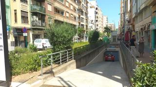 Autoparkplatz  Calle de navarra. Se vende concesion 28 años plaza de garaje garaje en parking cal