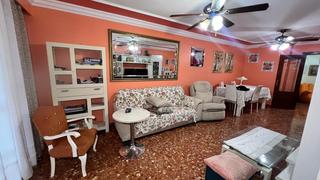 Appartamento en Calle de juan herrera 6. Piso en zona primer mol