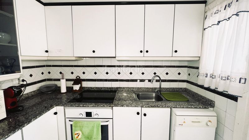 Foto 241fd330-c8c8-45ea-987f-8ec59e4796bb. Apartament a calle apostol santiago 34 a Heliópolis Benicasim / Benicàssim