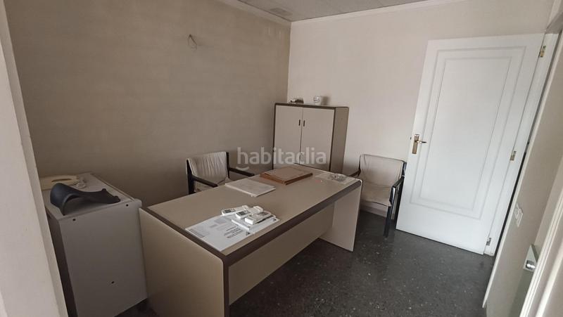 Foto 2385ea9d-142e-4ca1-8dfc-8bb391955370. Bureau dans avenida rey don jaime 74 dans Casco Histórico Castellón de la Plana