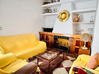 Casa a Calle santa ana 44. Casa de 6 dormitorios con cochera y otra parte de casa por termi