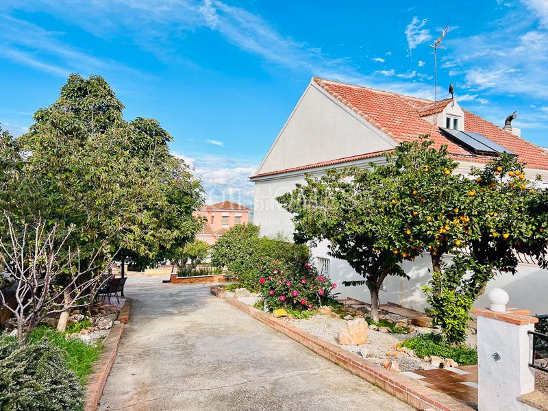 Foto 371c5c06-2d08-4fdc-b5a9-8ad79c28d5c4. Xalet amb aparcament piscina a Pinos de Alhaurín Alhaurín de la Torre