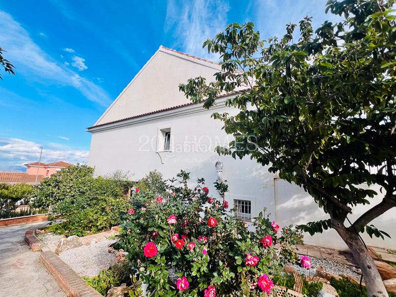 Foto d9b8f940-bf96-409d-8d3e-46a9955582eb. Xalet amb aparcament piscina a Pinos de Alhaurín Alhaurín de la Torre