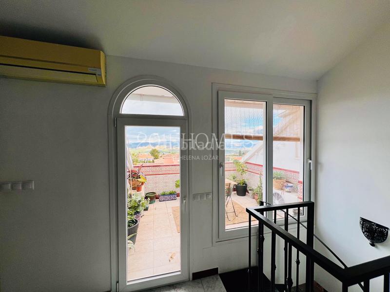 Foto e9c1d3a2-69f9-4d9c-90b6-3f4f745120a7. Xalet amb aparcament piscina a Pinos de Alhaurín Alhaurín de la Torre