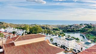 Doppelhaus  Calle estados unidos. Impecable chalet pareado luminoso, moderno y con acabados de alt