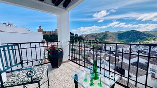 Casa a Casco Histórico. Casa luminosa, modernizada con excelentes calidades y lista para
