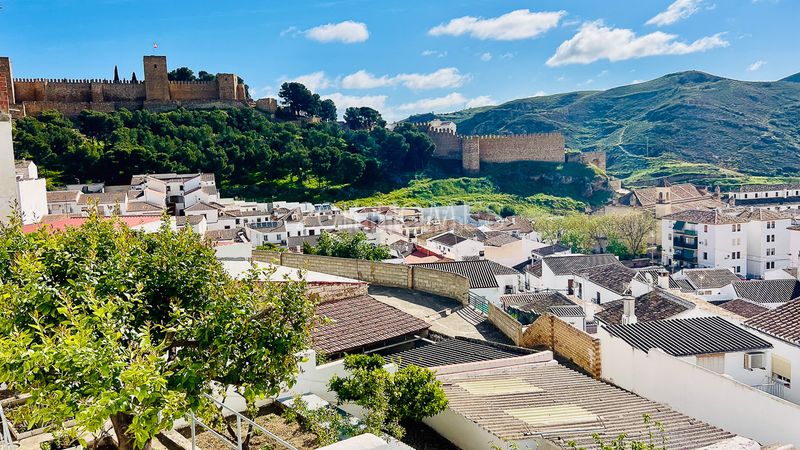 Foto 2f8993ff-0163-4cb6-a075-8b30d21e928b. Casa amb xemeneia calefacció aparcament a Casco Histórico Antequera