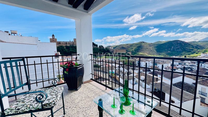 Foto 76d49192-6be9-40b4-ad03-53d9b4c5471c. Casa amb xemeneia calefacció aparcament a Casco Histórico Antequera