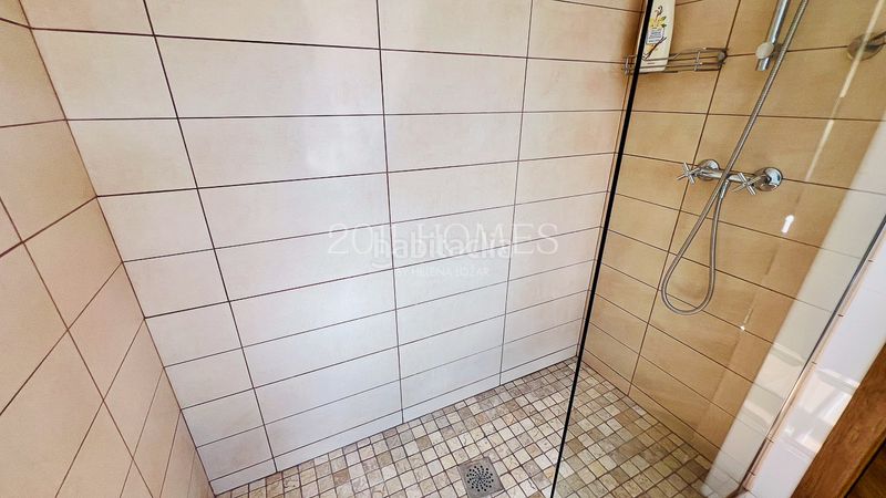 Foto 786c6c4e-6c2b-4ed2-8b7b-3a804e7e0e06. Casa amb xemeneia calefacció aparcament a Casco Histórico Antequera