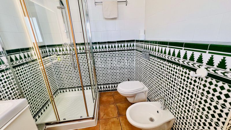 Foto 89f668b6-64b5-44a4-b647-230f31cf302c. Casa amb xemeneia calefacció aparcament a Casco Histórico Antequera