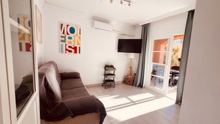 Apartament a Calle topacio 8. Precioso apartamento con terraza y piscina comunitaria
