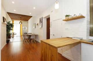 Appartement dans Carrer nou de la rambla 4