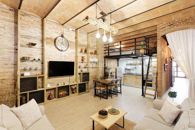 Foto f728ade6-a0fb-4f24-afc6-38cc1da80b64. Estudio en carrer gran de sant andreu 364 estudio completamente reformado en Barcelona