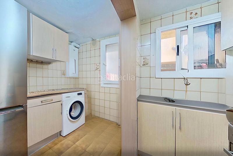 Foto f833ae5b-6f9c-4e4f-8068-7ed280f2fbf6. Appartement dans carrer santa joana lestonnac 17 dans Badalona