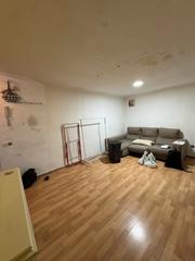 Pis a Les Planes. Piso en venta en plaza blocs florida