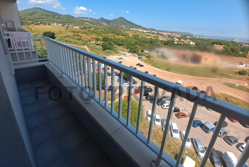 Foto fc22105e-7b7e-43ec-bb81-173780914f8e. Pis amb calefacció a Ciutat Cooperativa-Molí Nou Sant Boi de Llobregat