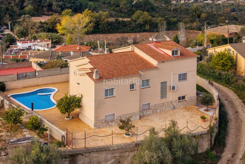 Foto b932525d-19b8-4420-8e53-1bc346d25633. Chalet mit heizung pool in Piera