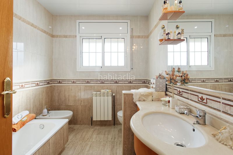 Foto f7215165-e72a-4fda-be73-67ec421b8c07. Chalet mit heizung pool in Piera