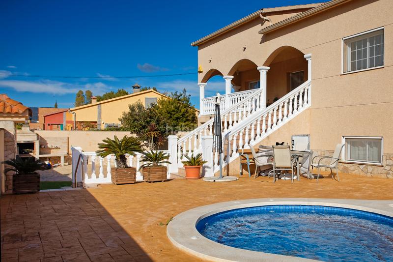 Foto 351ae56a-6890-4f87-bea7-1359b0700b87. Chalet avec chauffage piscine dans Piera