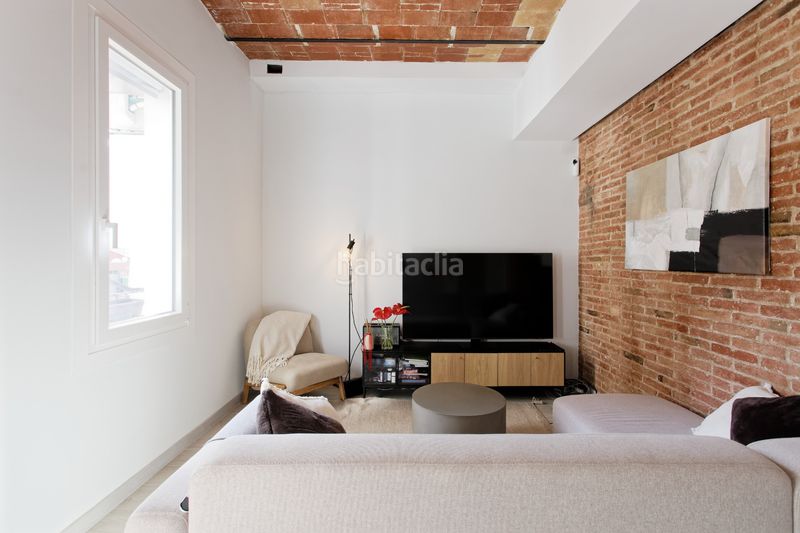 Foto b08dc15e-89eb-4600-9de8-b3be406cad75. Pis amb calefacció a Fort Pienc Barcelona