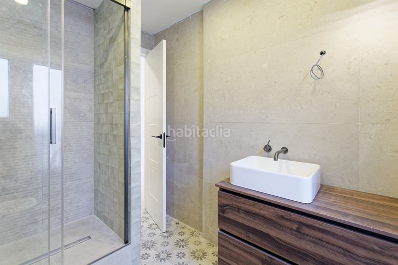 Foto 410ff4bd-c174-4763-a995-6a47e3b2685d. Pis amb calefacció a Vila de Gràcia Barcelona