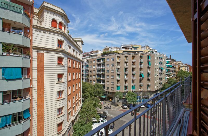 Foto f4561066-fb51-420f-8f21-ba566e733dd9. Pis amb calefacció a La Nova Esquerra de l´Eixample Barcelona