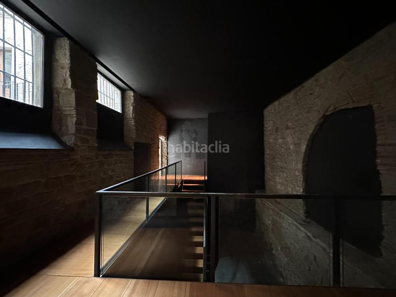 Foto db3c88c1-fa13-4dc2-b649-729d04a9c30c. Affitto locale commerciale in Gòtic Barcelona