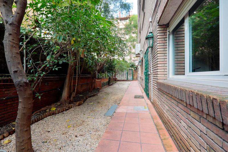 Foto b75cfa86-8ef0-4b4d-a7d8-5e7fc332a33e. Planta baixa amb calefacció aparcament a Sant Gervasi - Galvany Barcelona