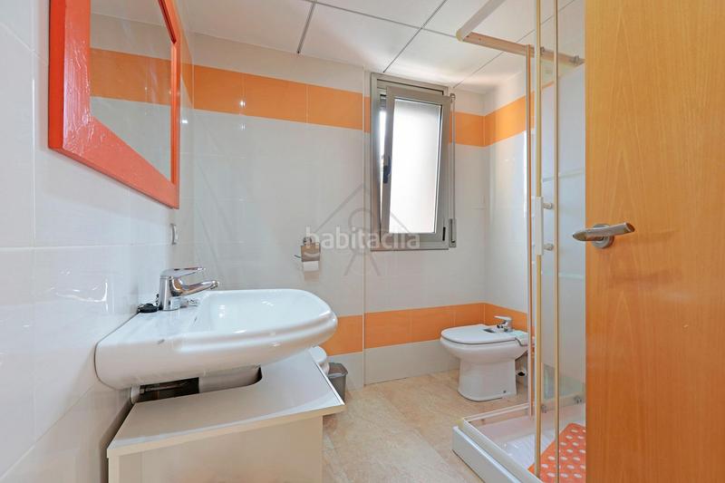 Foto ba6bc46a-a571-435d-8ddf-d05b7e194259. Casa a schiera con riscaldamento parcheggio piscina in Vendrell (El)