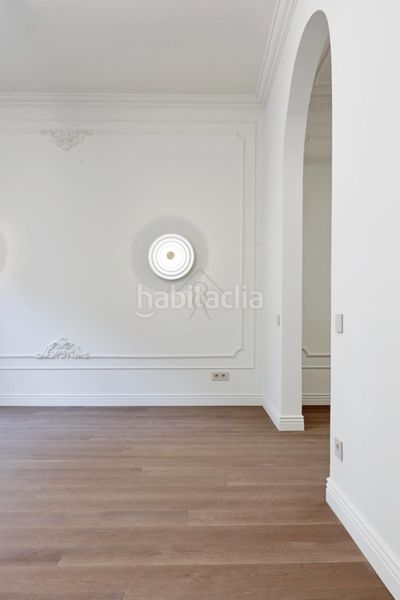 Foto d3cdc674-b95c-4f9e-bb42-d425cd677f55. Pis amb calefacció a Dreta de l´Eixample Barcelona